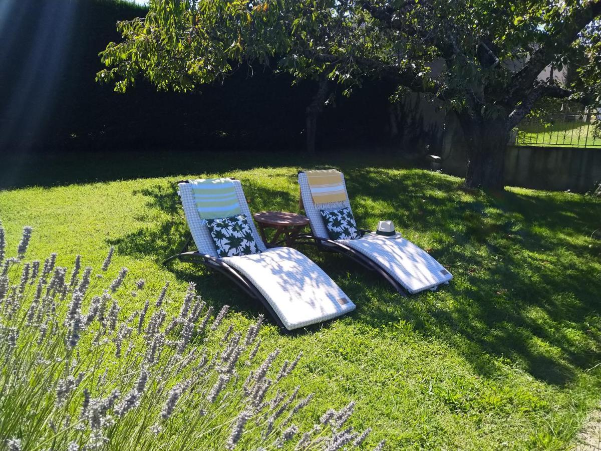 Les Bessonnes Bed & Breakfast Saint-Georges-Haute-Ville Dış mekan fotoğraf
