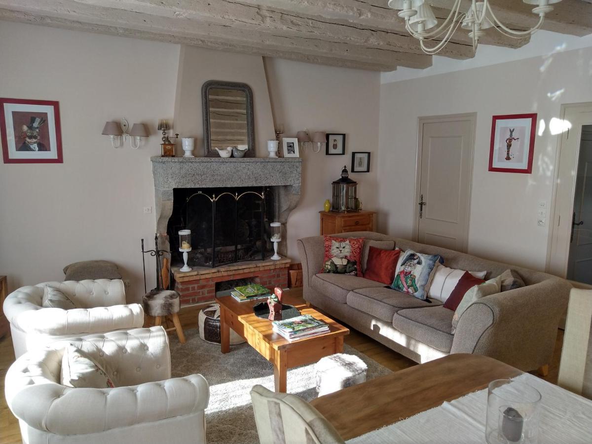Les Bessonnes Bed & Breakfast Saint-Georges-Haute-Ville Dış mekan fotoğraf