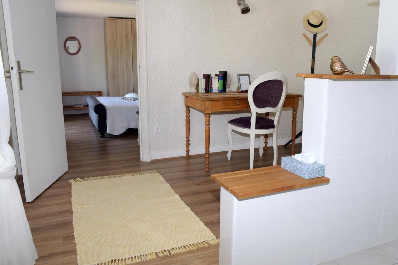 Les Bessonnes Bed & Breakfast Saint-Georges-Haute-Ville Dış mekan fotoğraf