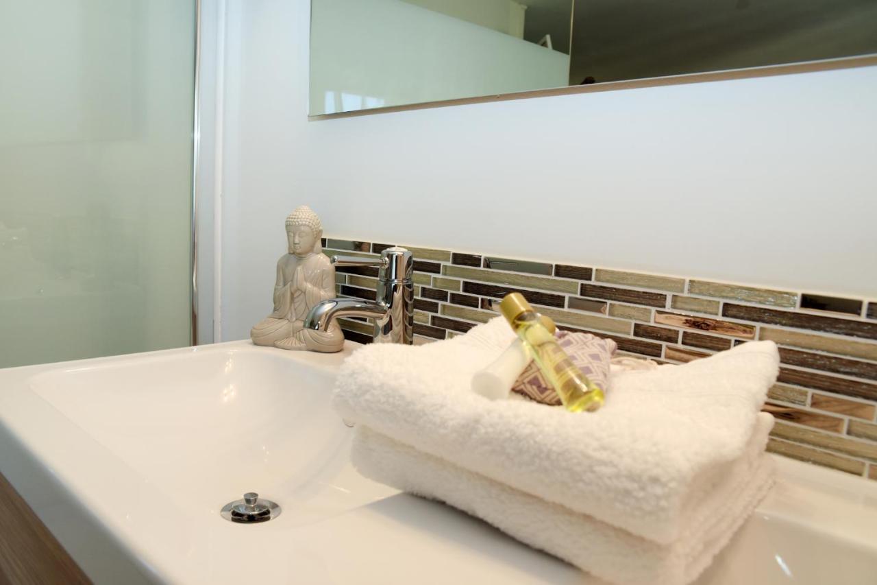 Les Bessonnes Bed & Breakfast Saint-Georges-Haute-Ville Dış mekan fotoğraf